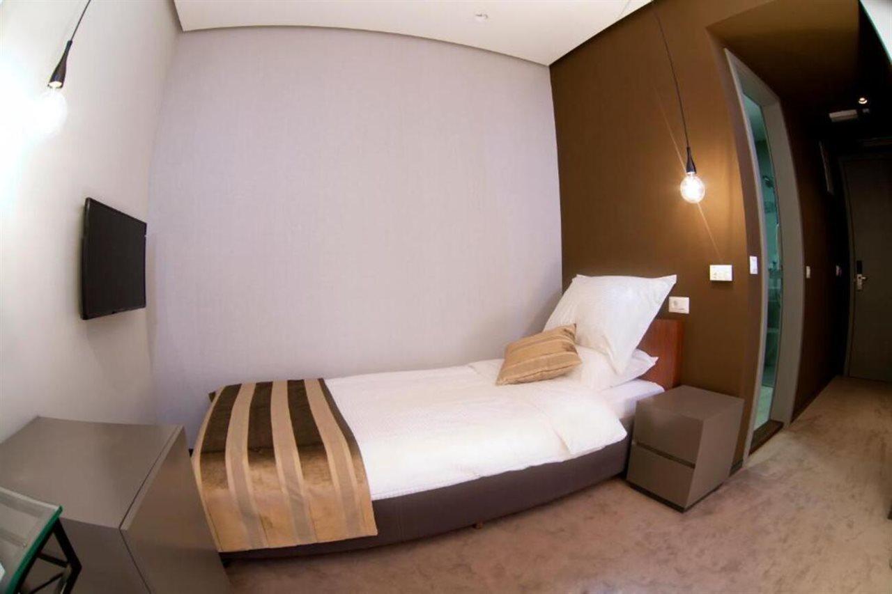 Hotel Russia Скоп'є Екстер'єр фото