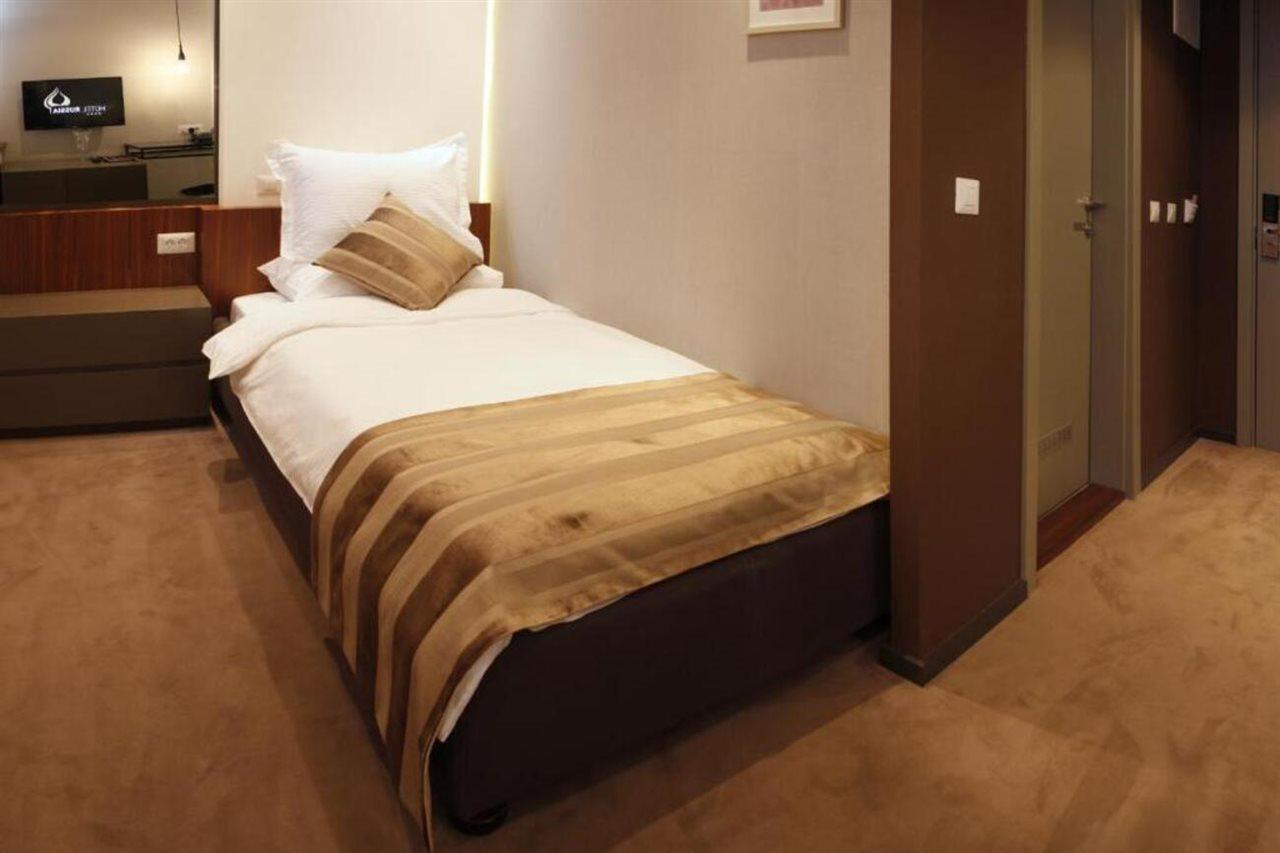 Hotel Russia Скоп'є Екстер'єр фото