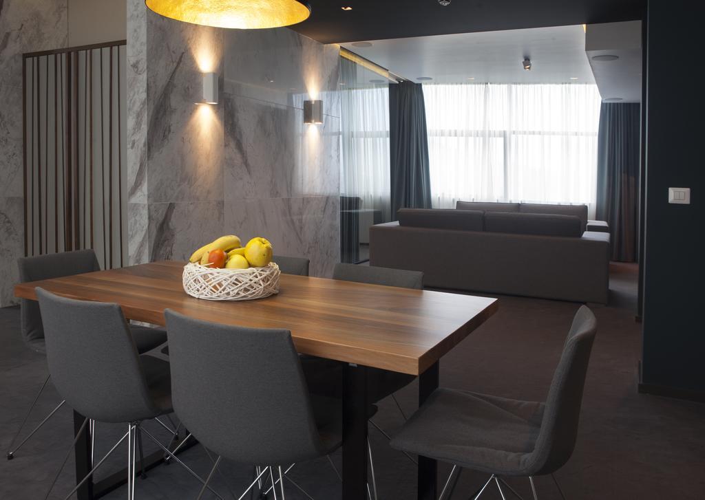 Hotel Russia Скоп'є Екстер'єр фото